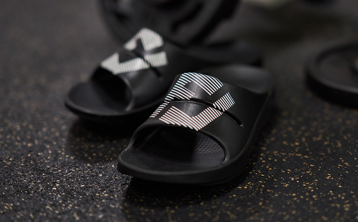 FJ X OOFOS Men's OOahh Sport Slide Sandal - Black - Image 8